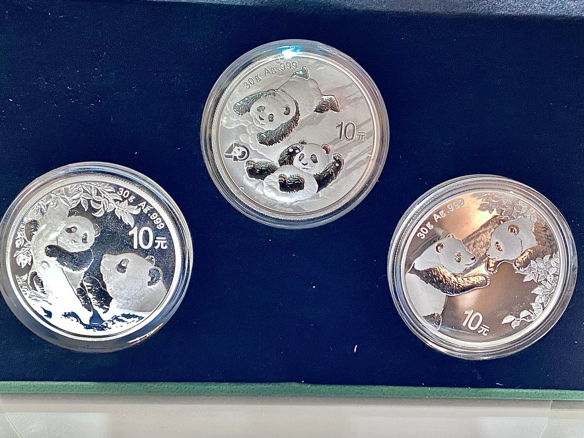 2021-2023年熊貓銀幣（愛的故事,近年份）熊貓30克銀幣*3（帶3V盒）
